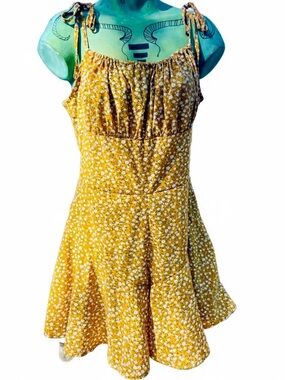 Adorable Yellow Floral Tie-Shoulder romper Sundress